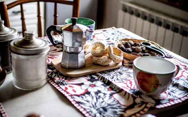 Casale Nasca In Pietra Immerso Nel Verde