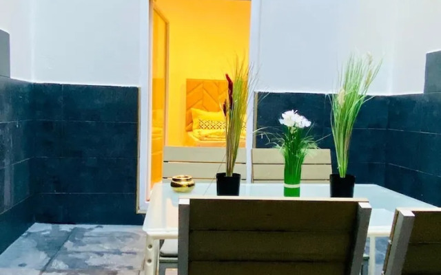 Comfy and Scenic 4BR Stay in Ottakring
