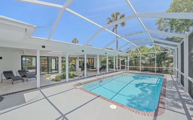 The Windward House 3 Bedroom Home by RedAwning