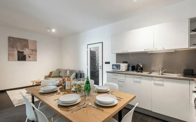 3 bedroom apartment near center