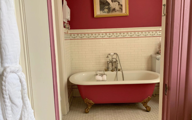 Susquehanna Manor Inn