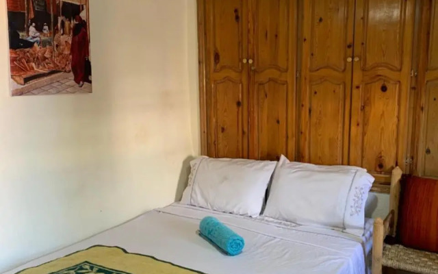 Hostel BE 20