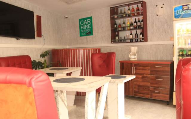 Sugarland Hotel & Suites