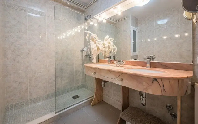 Apartamentos Montserrat