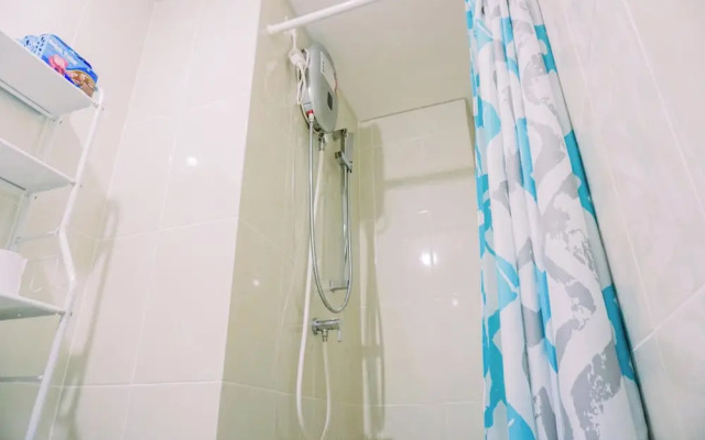 Scenic And Homey 2Br Apartment M-Town Residence Near Mall