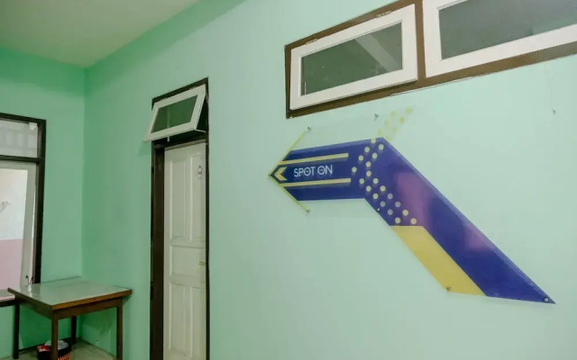 SPOT ON 2046 Villa Hardi