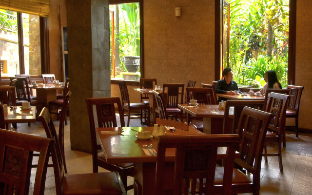 Lotus Garden Hotel