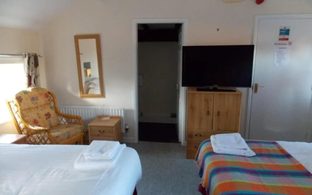 The Red Lion Inn Madley