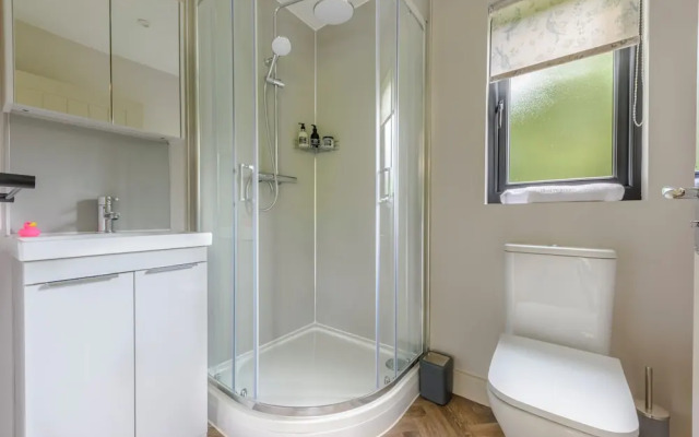 Secret Waterside Lodges in Worcestershire