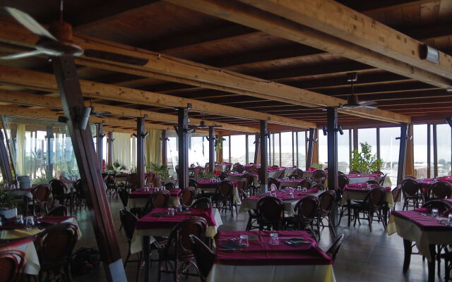 Trevi Village