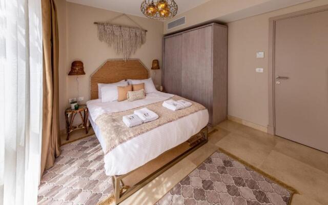 Gleaming 1 BR Apt Mangroovy w Pool & Beach Access