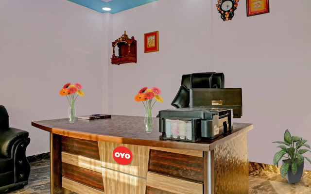 OYO 88223 Jsb palace