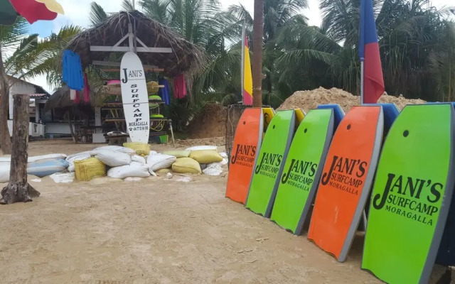 Jani Beach Reasort and Surf Camp