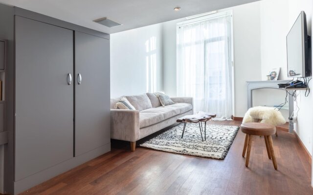 VANEAU Studio - 2P Moderne et rénové en plein centre