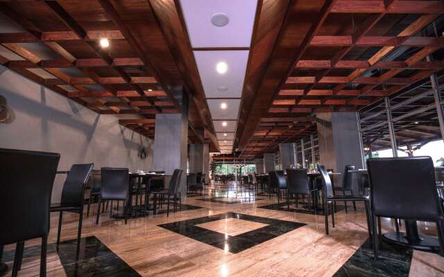 Dominican Fiesta Hotel