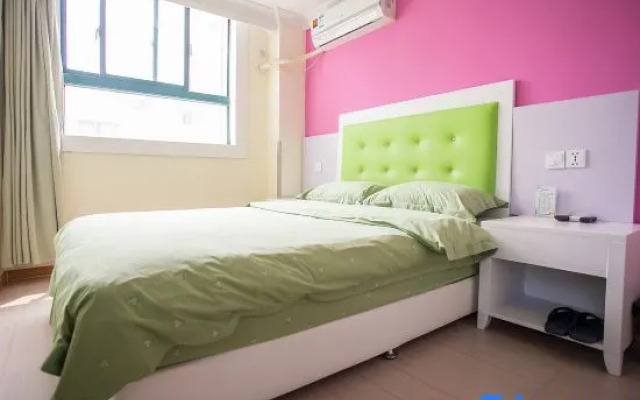 Kunshan Rongding Hotel (Yushan Square Subway Station Branch)