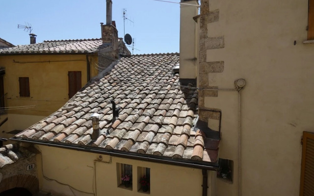 Scappo In Umbria, la Casa del Vicolo