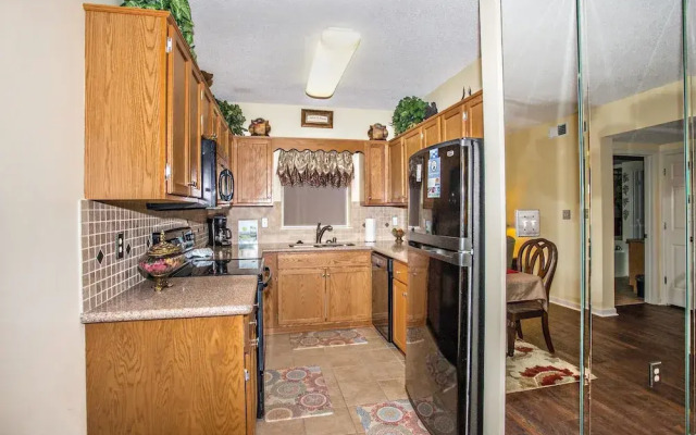 Whispering Pines 212