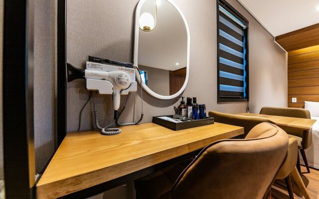 Yeosu Asome Boutique Hotel