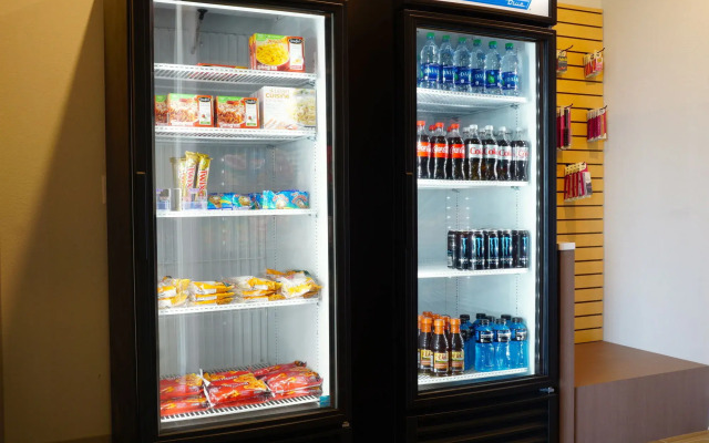 Holiday Inn Express & Suites Omaha - Millard Area by IHG