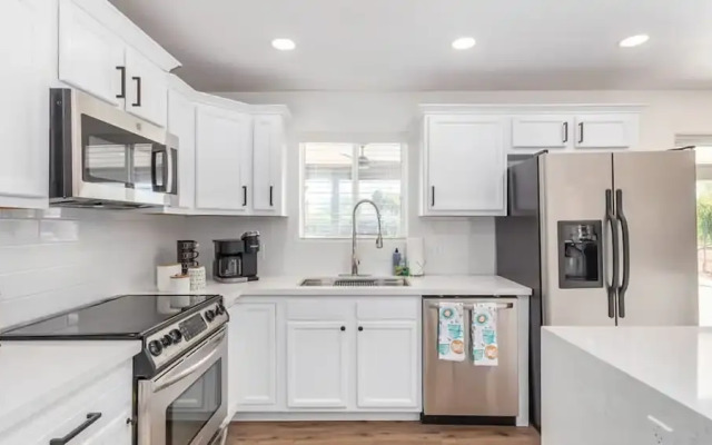 NEW 7bdrm-4ba Million+ Estate W/amazing Amenities