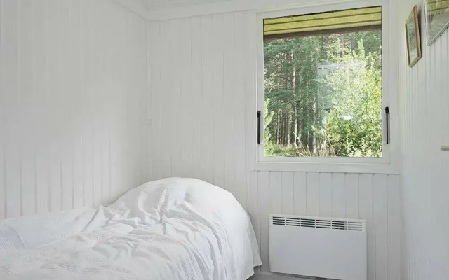 6 Person Holiday Home in Albaek