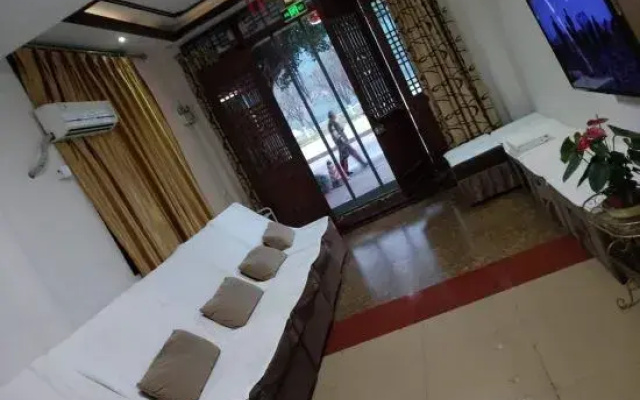 Yijiang Hostel