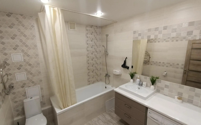 Apartments on Kuzmina Boulevard 27