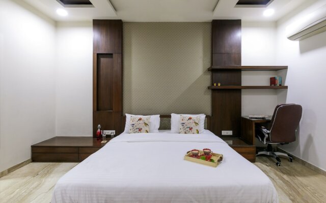 Bungalow by the station by Vista Rooms