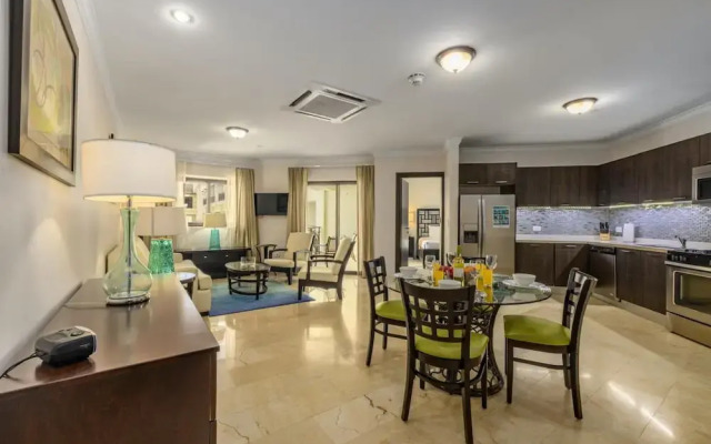 One Bedroom Condo w Amazing Views Luxurycomplex
