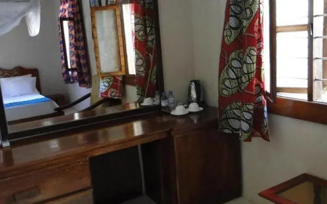 Pwani Silver Sand Beach Hotel