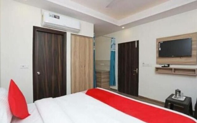 Airport Hotel Golden Blue