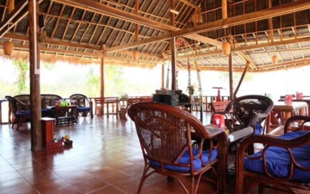 Dolphin Bay resort