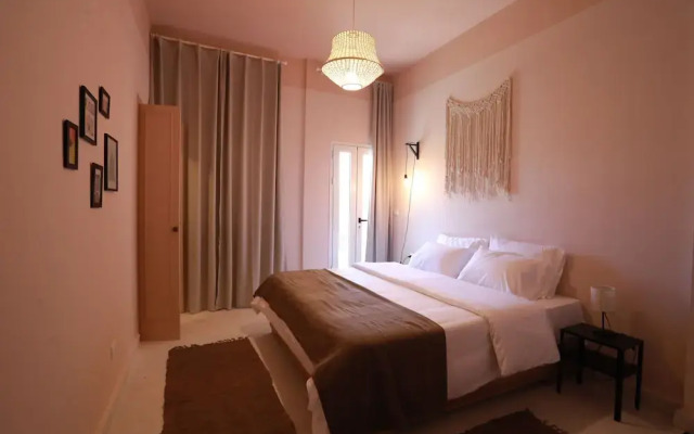 Beit Mirna Guesthouse & Chalet