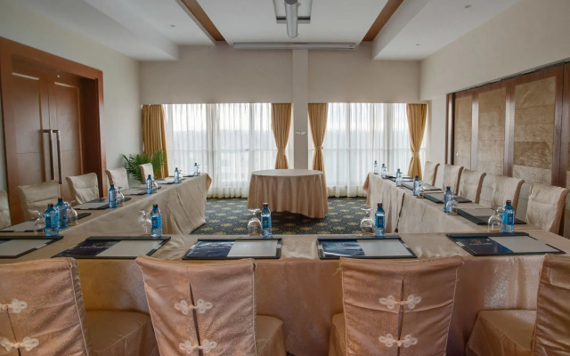 The Concord Hotel And Suites