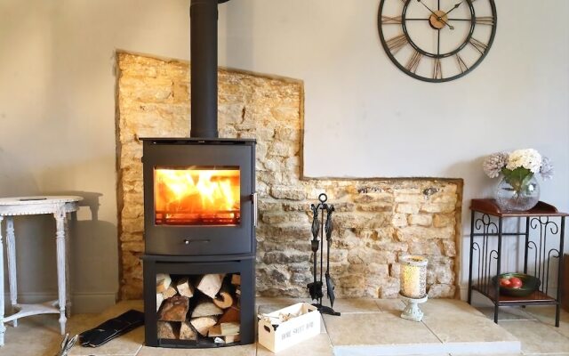 Honeystone Cottage, MORETON IN MARSH