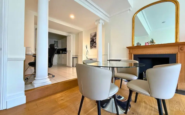 Knightbridge Hydepark 2b2b and Garden