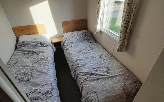 Beautiful 3 Bed Caravan in Walton on the Naze