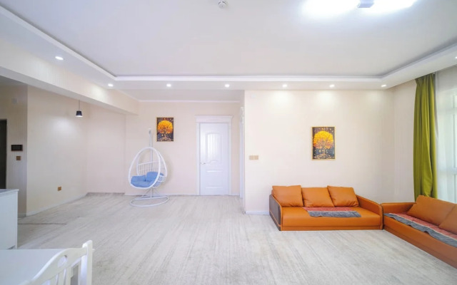 Eagle Town Service Apartment