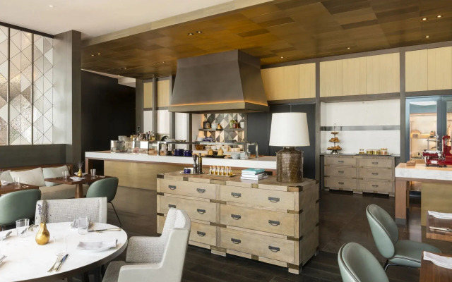 Rosewood Phnom Penh