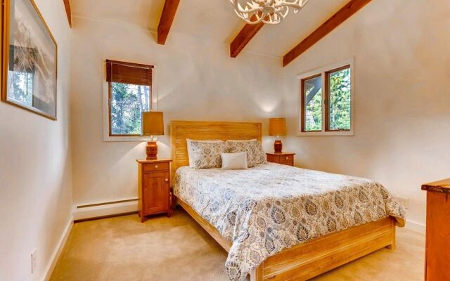 Mountain View Chalet