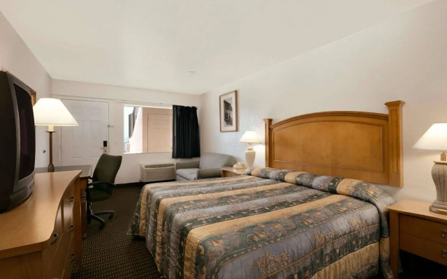Rodeway Inn