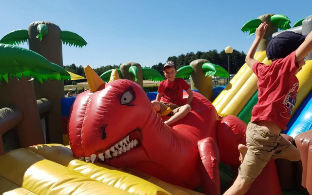 Neat Chalet With Microwave, Near Antwerp