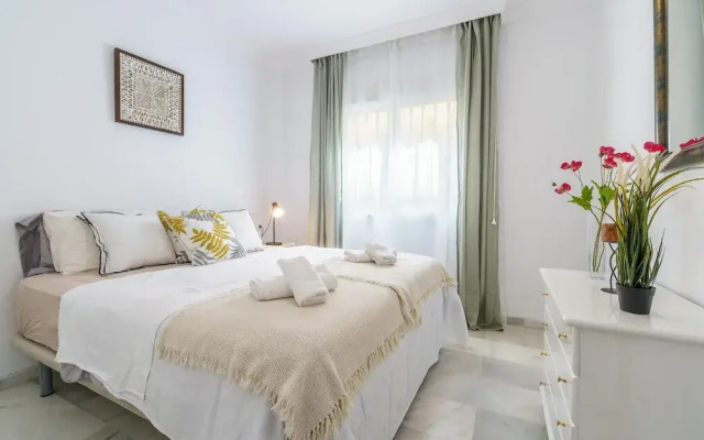 View of the sun Apartment With Pool