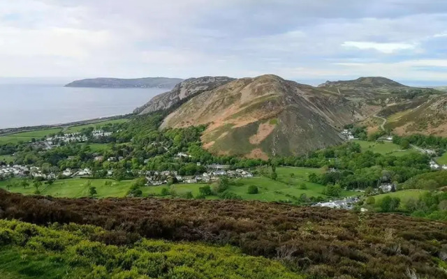 Stunning Sea View Blue Haven in Penmaenmawr