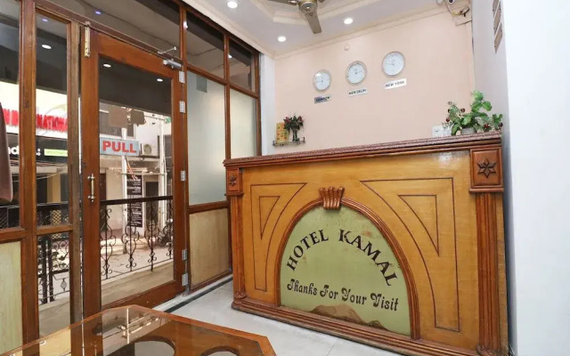 OYO 8379 Hotel Kamal