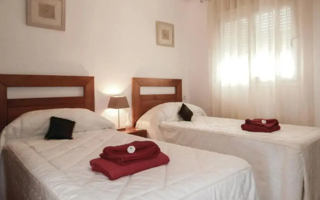 Lovely Apartment Overlooking Golf Course Lake - AO21622