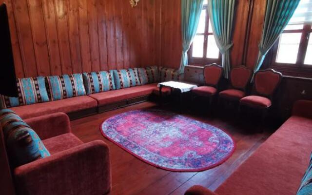 Zeyti̇nli̇k Konaği