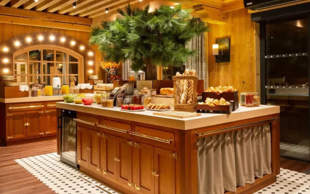 Ours Blanc Hotel & Spa