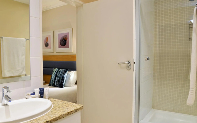 Peninsula All-Suite Hotel by Dream Resorts